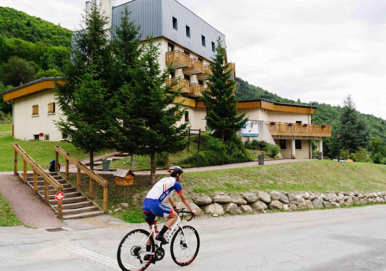 Village Vacances Atc Routes Du Monde Сен-Франсуа-Лоншам Екстер'єр фото