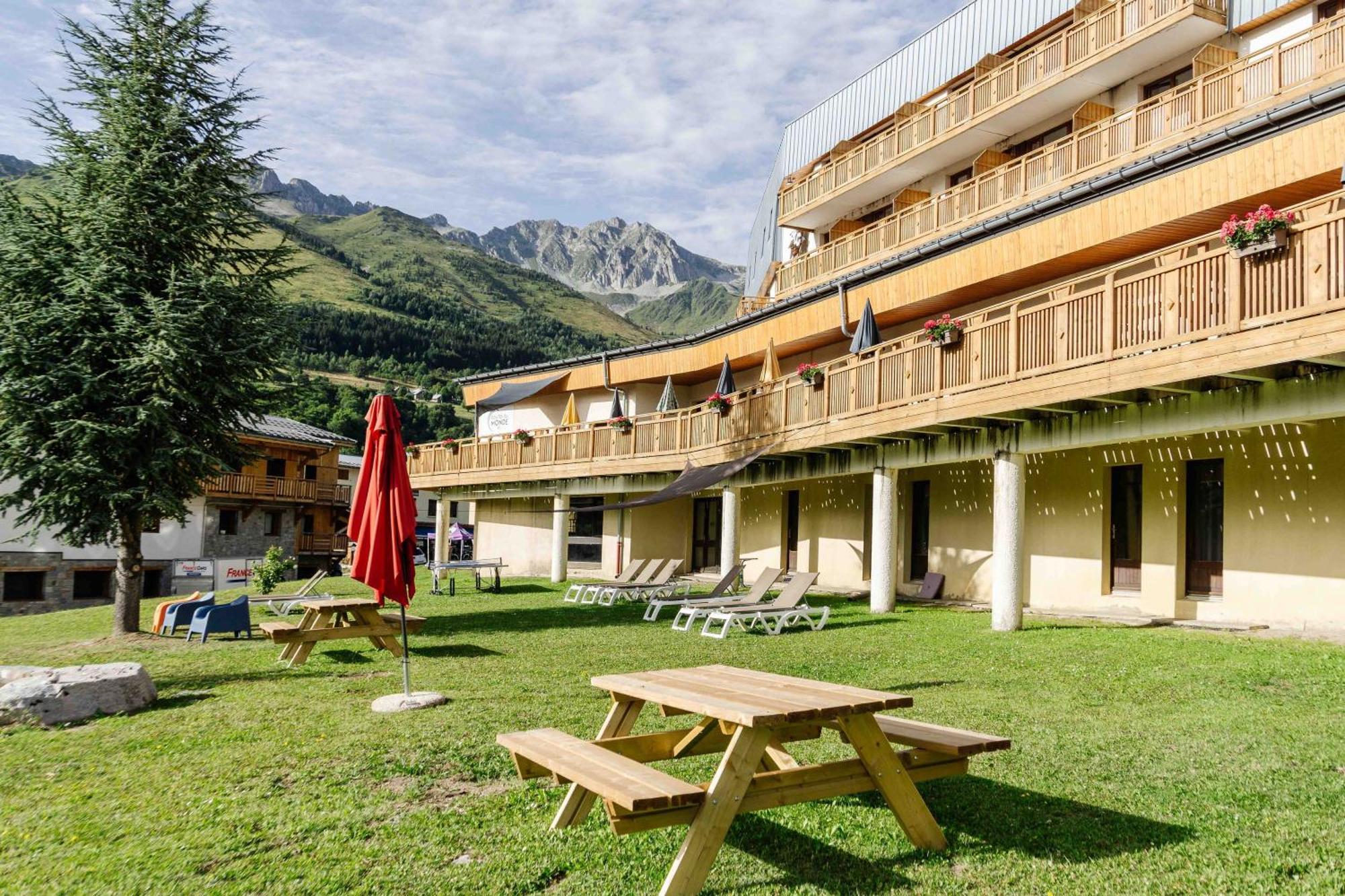 Village Vacances Atc Routes Du Monde Сен-Франсуа-Лоншам Екстер'єр фото
